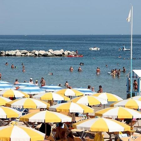 Hotel Oceania Bellaria-Igea Marina Esterno foto