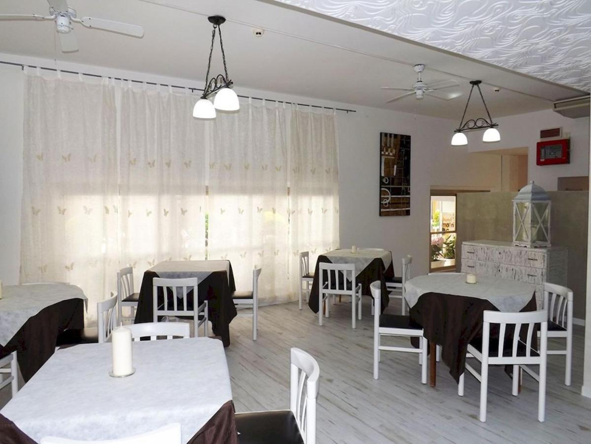 Hotel Oceania Bellaria-Igea Marina Esterno foto