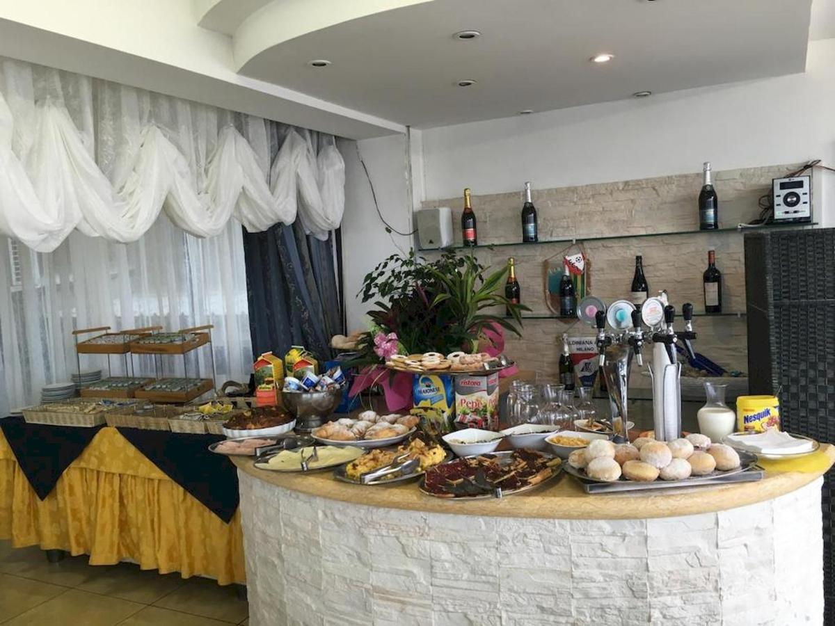 Hotel Oceania Bellaria-Igea Marina Esterno foto