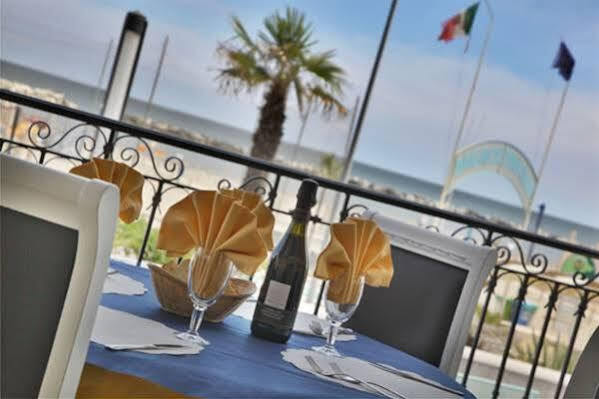 Hotel Oceania Bellaria-Igea Marina Esterno foto
